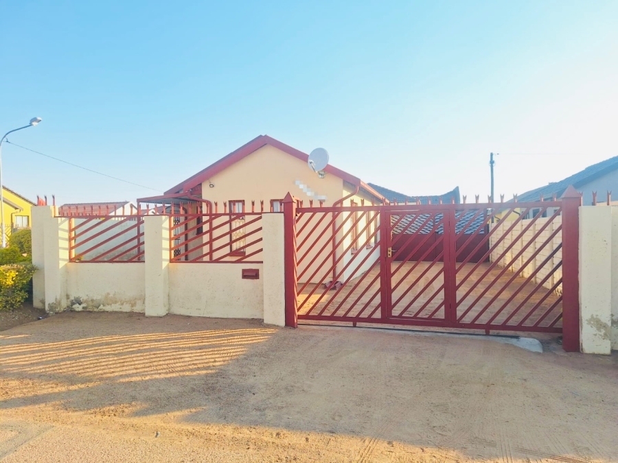 3 Bedroom Property for Sale in Mabopane Unit X North West